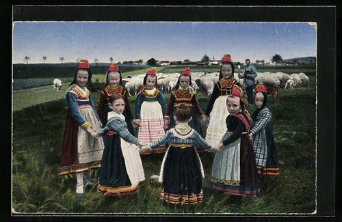 Cartolina costumi tradizionali