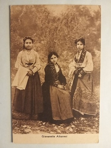 Costumi albanesi ragazze - costumi,